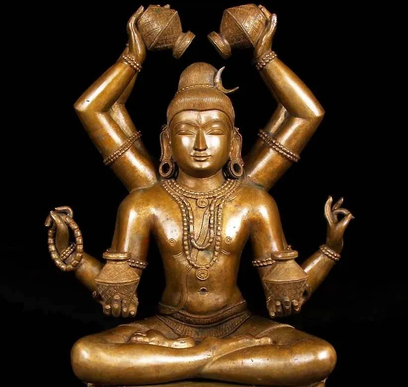Lord Amr̥teśa and the Tantric paradigms of healing and disease