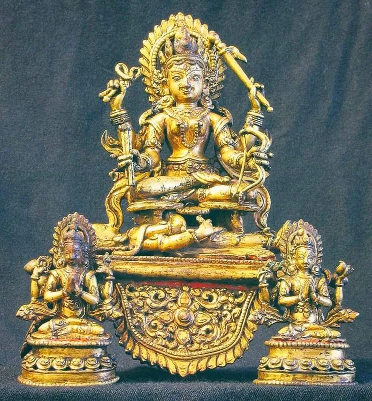 A TRIKA READING OF TRIPURĀ
